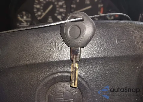 1992 BMW 525 I Automatic z USA, uszkodzony, nr VIN WBAHD6310NBJ71516